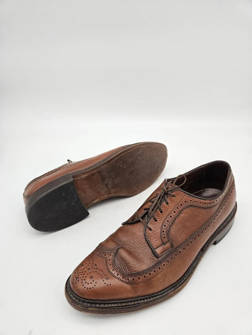 Allen Edmonds MacNeil 9157 Brown Shell Leather Wingtip Derby Shoes Size 10D